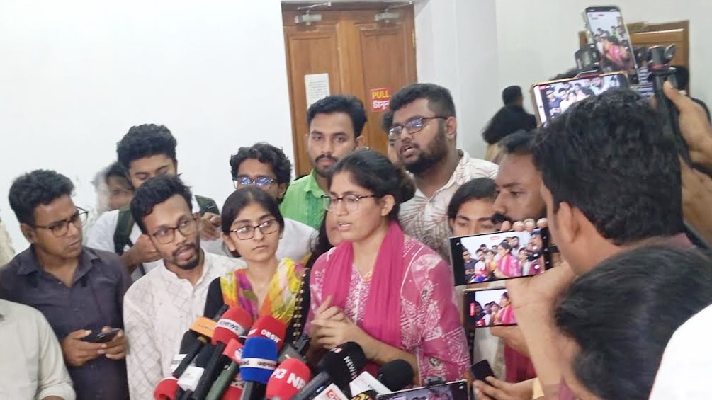 ডাকসুতে উমামা ফাতেমার নেতৃত্বে স্বতন্ত্র প্যানেল